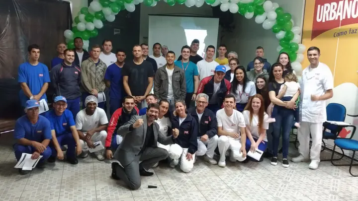 Cristiano Brasil em palestra educativa sobre transtorno de ansiedade