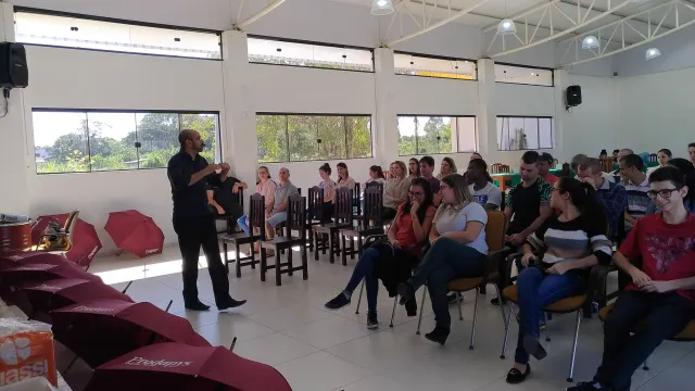 Cristiano Brasil em palestra online sobre o Método P.A.Z.