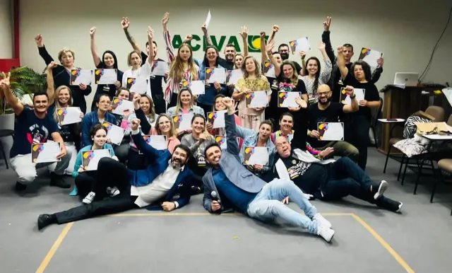 Cristiano Brasil apresenta método terapêutico em congresso de psicologia